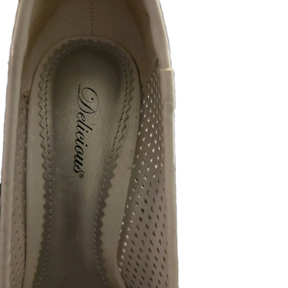Delicious Minchi Cream‎ Perforated Pointed Toe Stiletto Pumps Size 6 - Picture 2 of 9